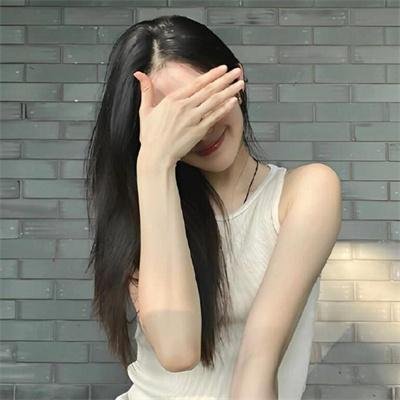 汉娜·盖茨比：道格拉斯